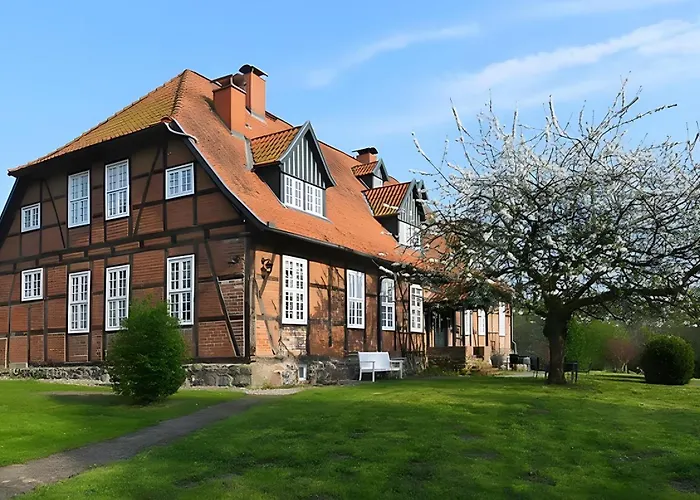 Apartment Gutshaus Benckendorf - Erde Dassow